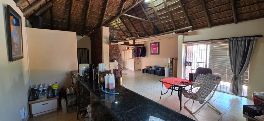 8 Bedroom Property for Sale in Meiringspark North West